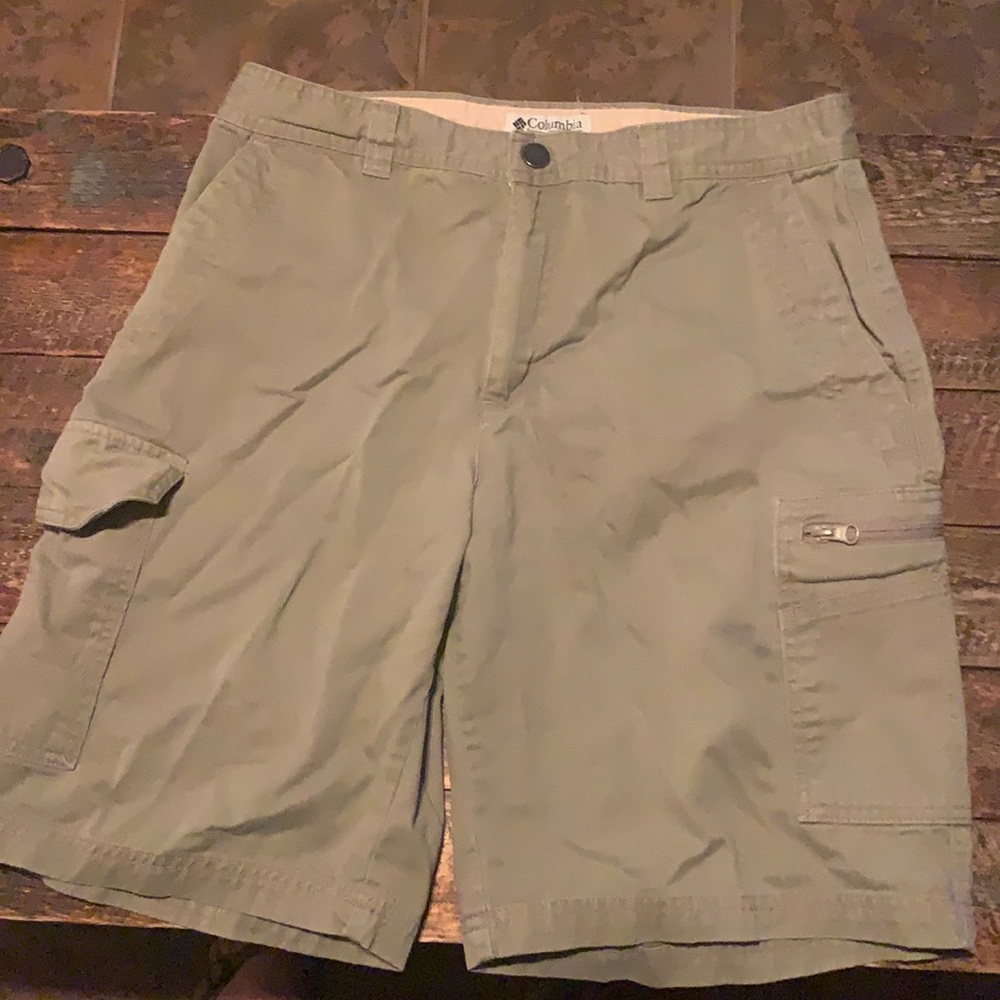 Columbia sportswear company- Men’s size 34 shorts